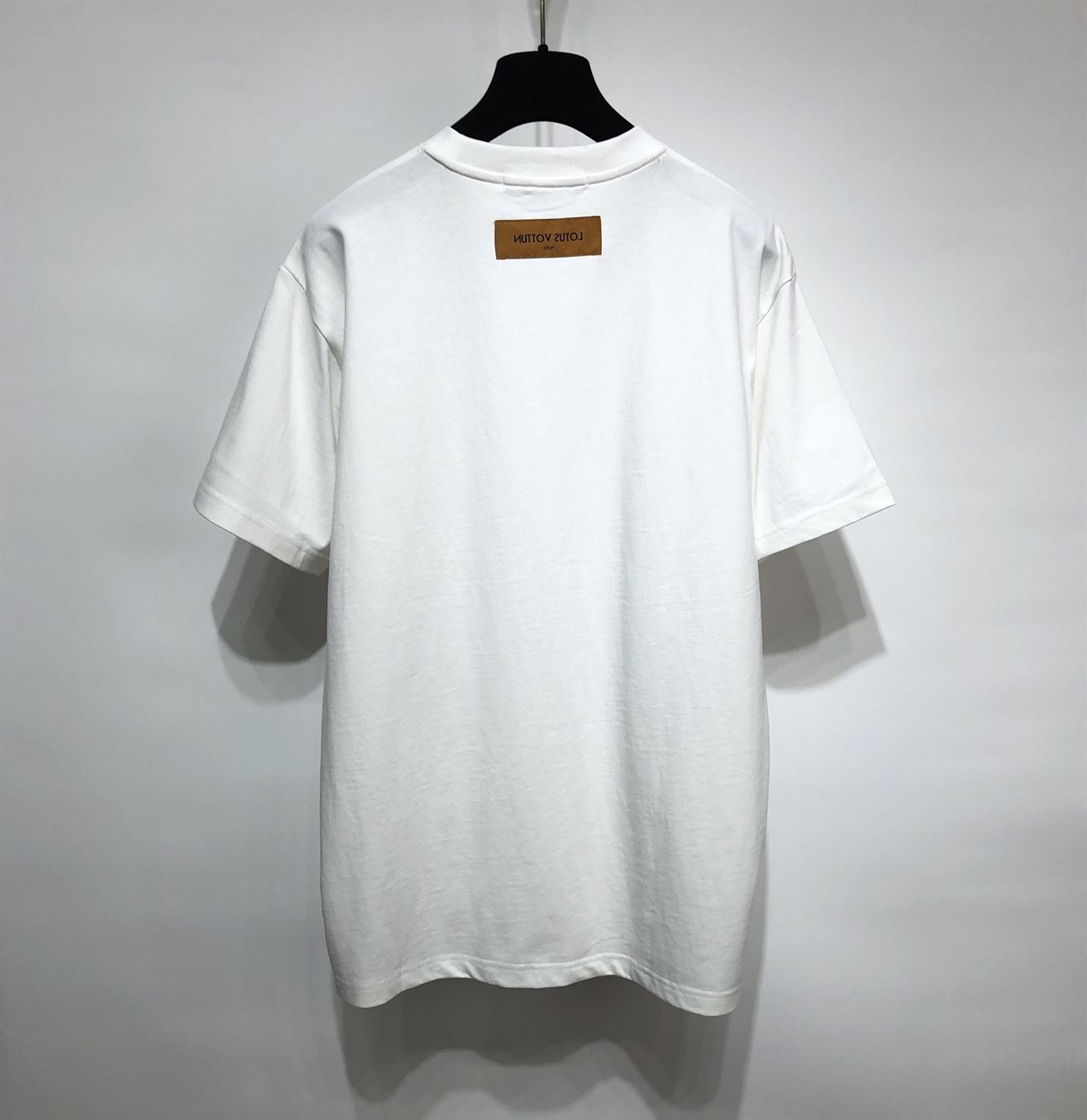 LOUIS VUITTON T-SHIRT - LVTS052