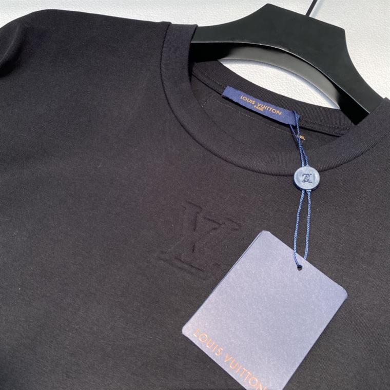 LOUIS VUITTON T-SHIRT - LVTS066