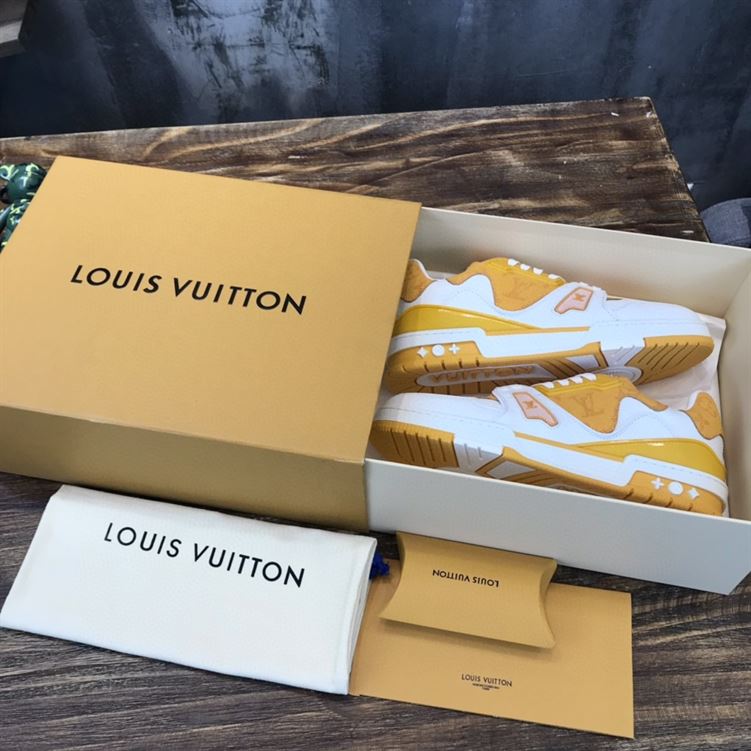 LOUIS VUITTON TRAINER SNEAKER - LVS033
