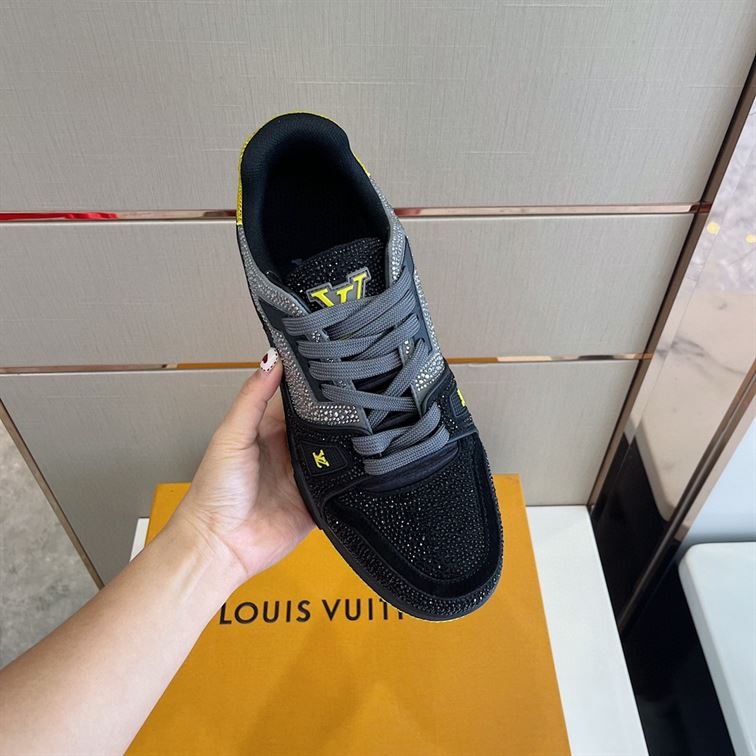 LOUIS VUITTON TRAINER SNEAKER - LVS039
