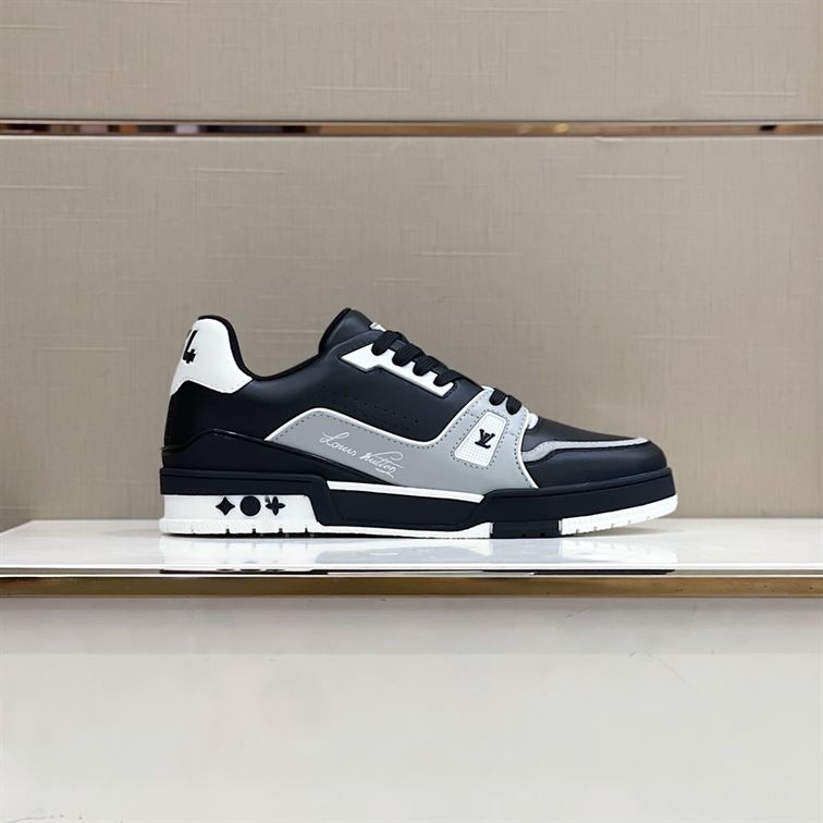 LOUIS VUITTON TRAINER SNEAKER - LVS080