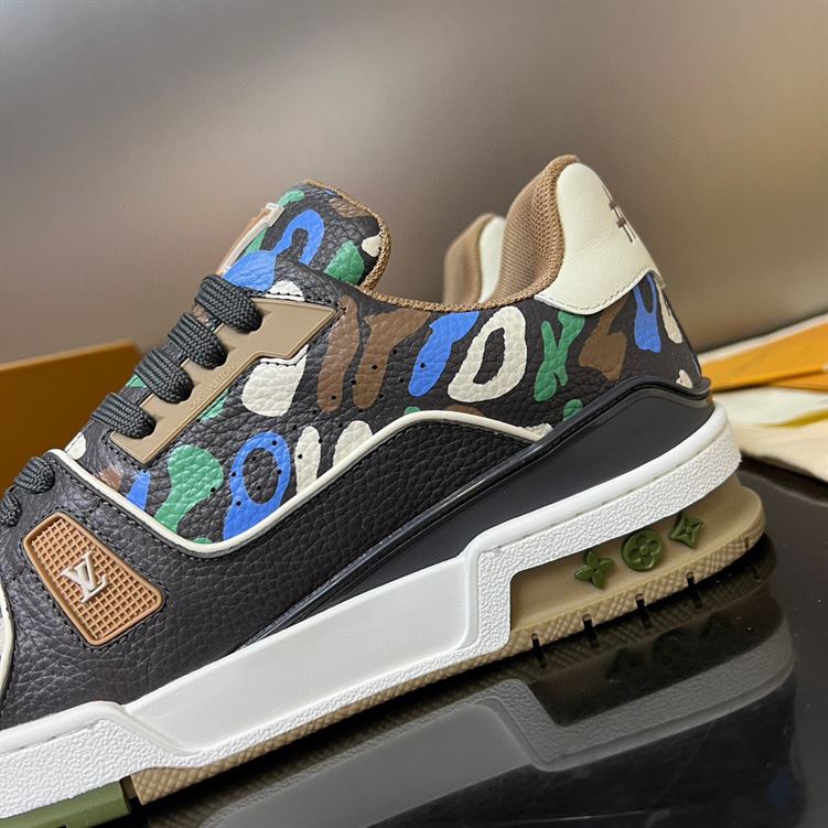 LOUIS VUITTON TRAINER SNEAKER IN KHAKI - LVS145