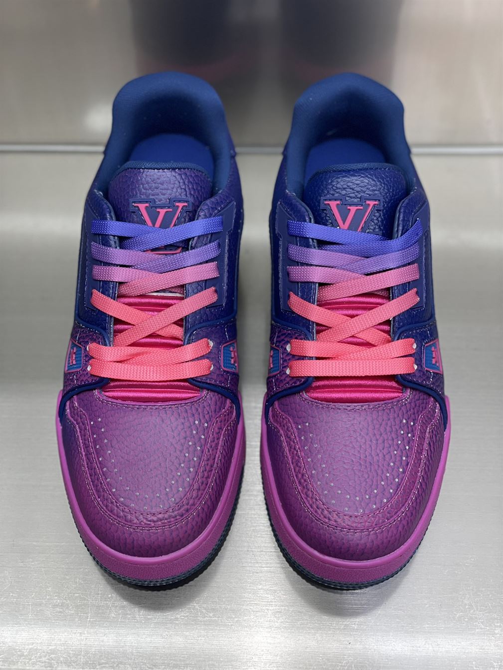 LOUIS VUITTON TRAINER SNEAKERS IN PINK - LVS003