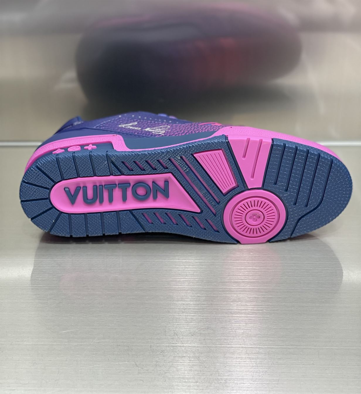 LOUIS VUITTON TRAINER SNEAKERS IN PINK - LVS003