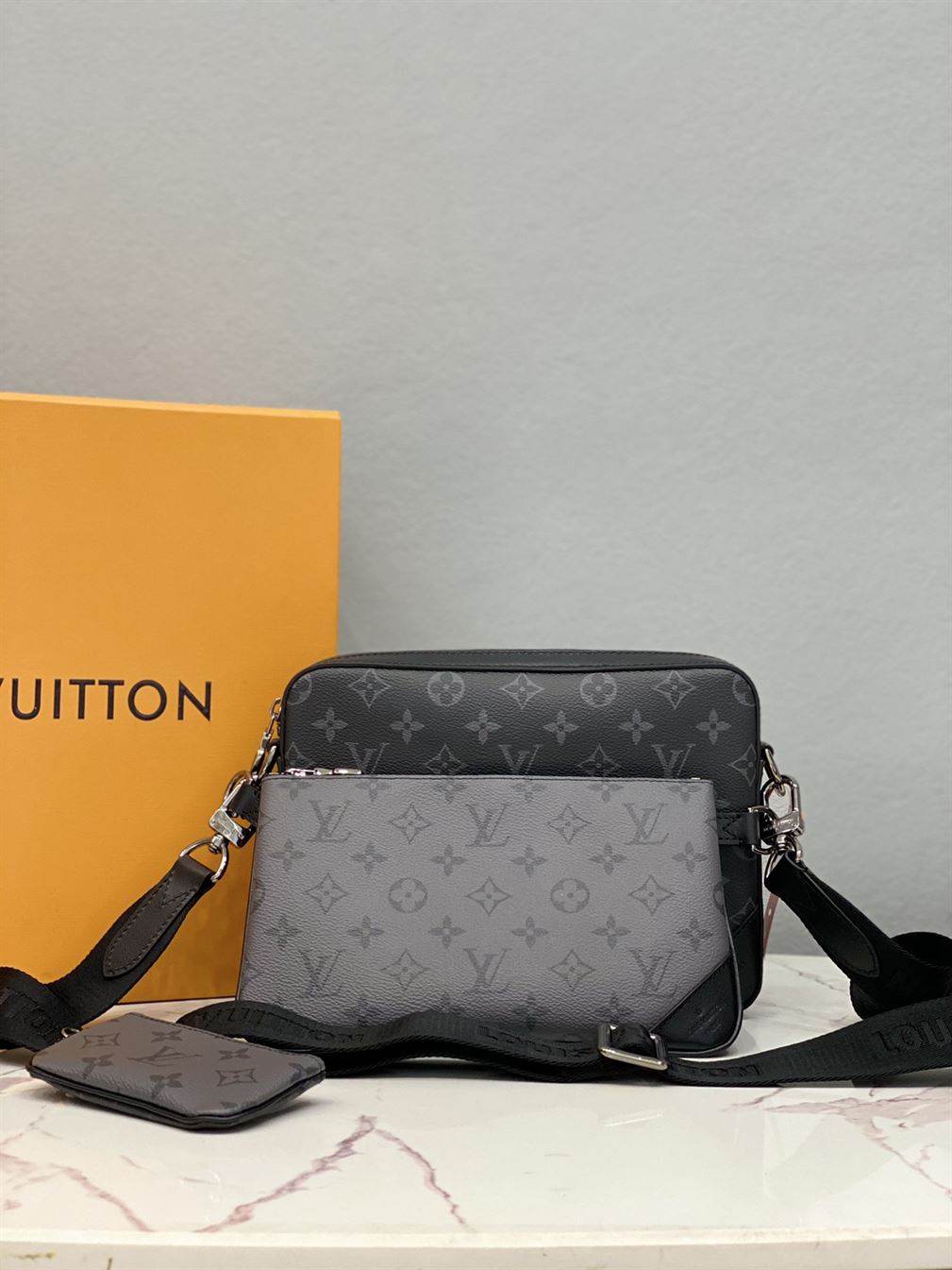LOUIS VUITTON TRIO MESSENGER BAG - LVB025