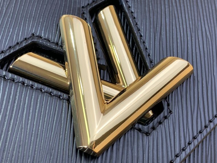 LOUIS VUITTON TWIST MM EPI LEATHER
