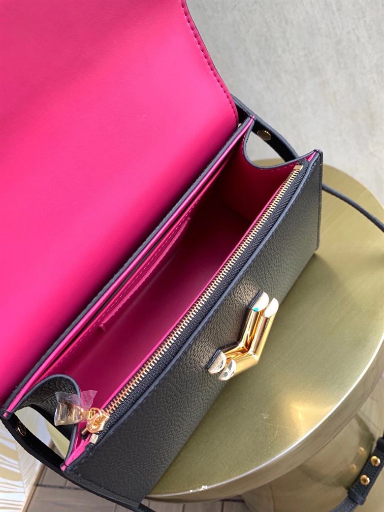 LOUIS VUITTON TWIST ONE HANDLE PM