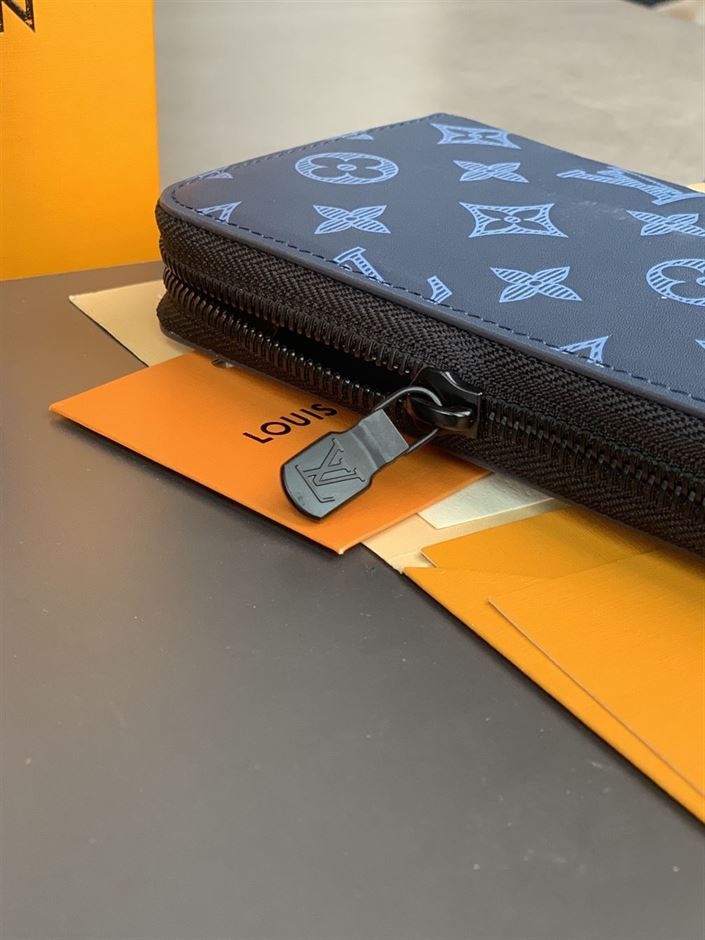 LOUIS VUITTON WALLET ORGANIZER BLUE