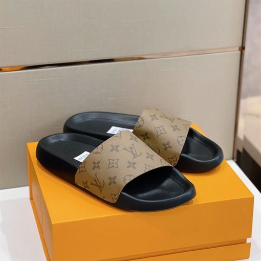 LOUIS VUITTON WATERFRONT MULE - LVSD030