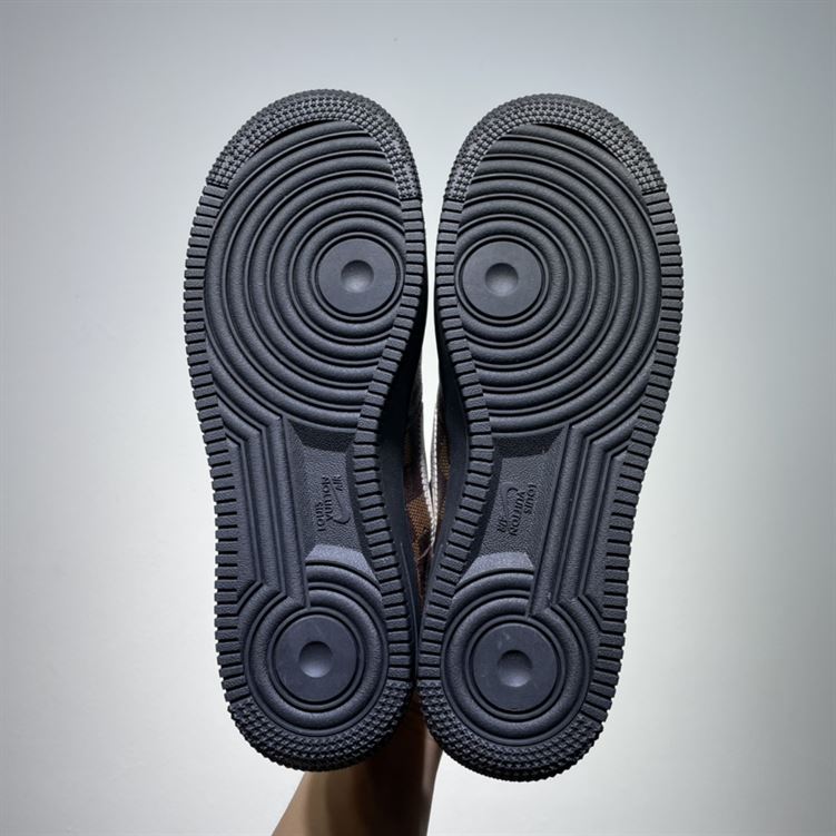 LOUIS VUITTON X NIKE AIR FORCE 1 LOW-TOP SNEAKERS – LVS131