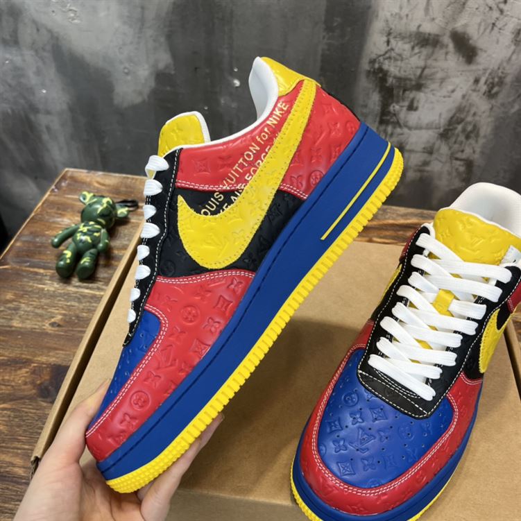 LOUIS VUITTON X NIKE AIR FORCE 1 LOW-TOP SNEAKERS IN MULTICOLOR - LVS118