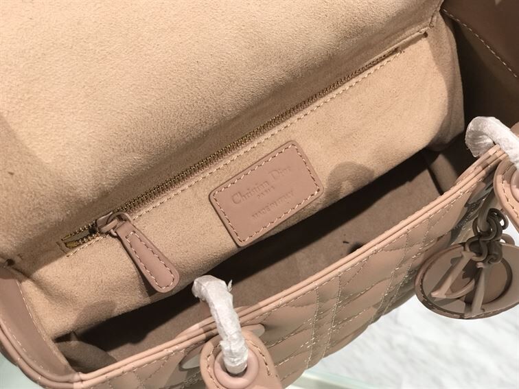 MEDIUM ULTRAMATTE LADY DIOR BAG BLUSH ULTRAMATTE