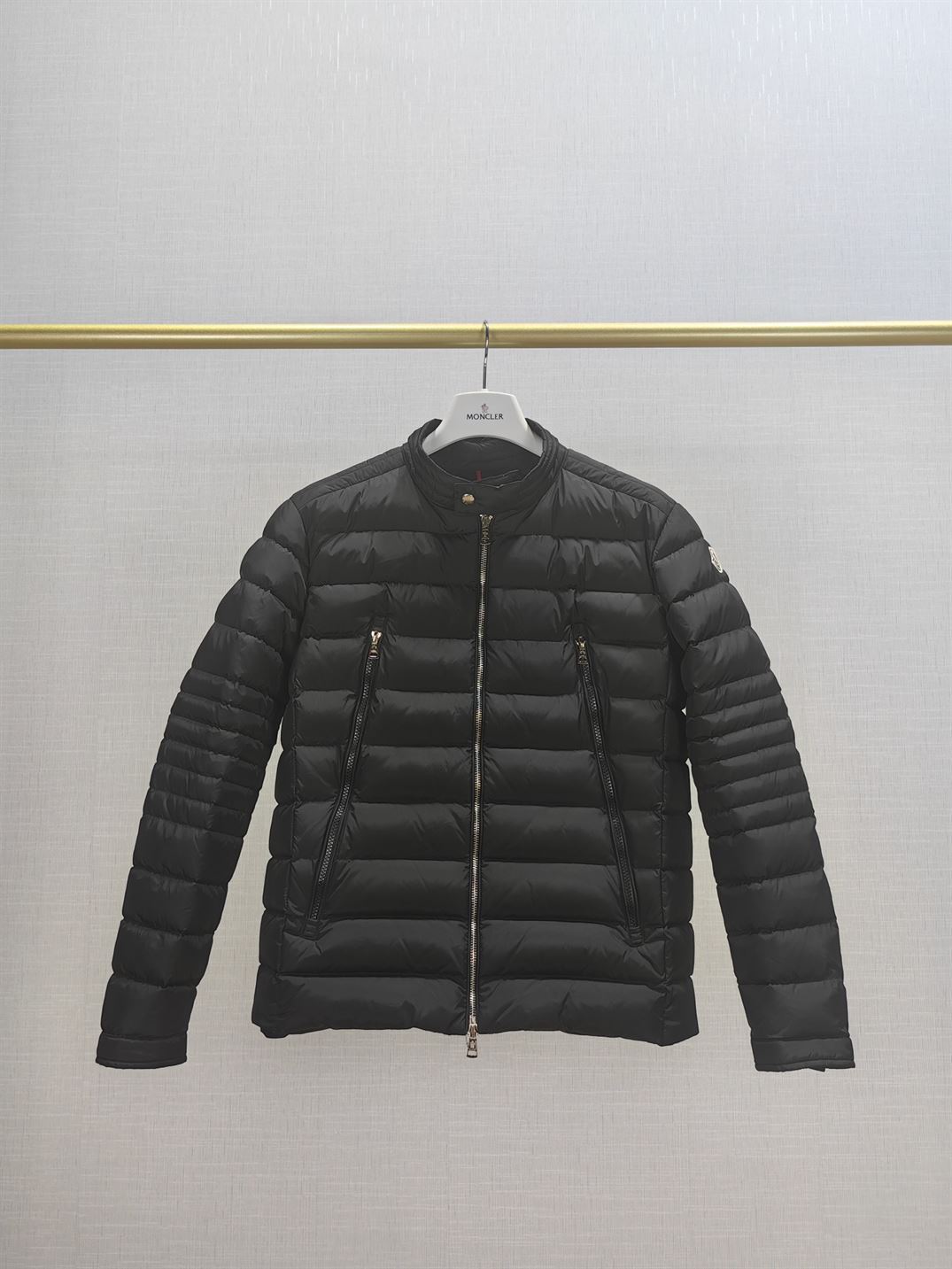 MONCLER AMIOT SHORT DOWN JACKET BLACK - MC091