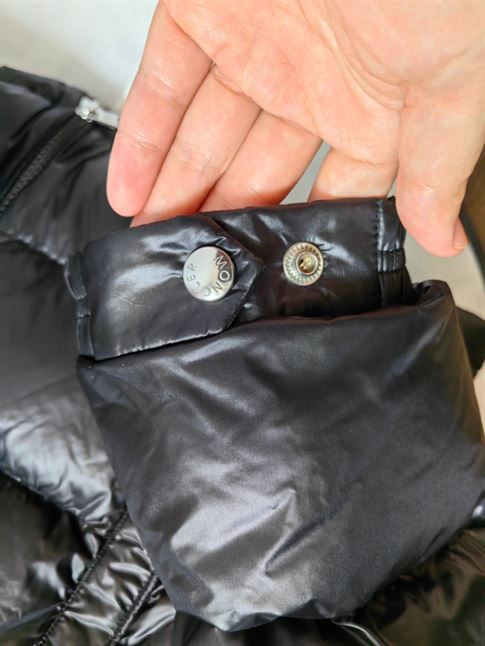 MONCLER BLACK WOLLASTONA DOWN JACKET - MC081