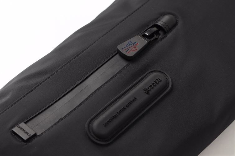 MONCLER COAT - MC105