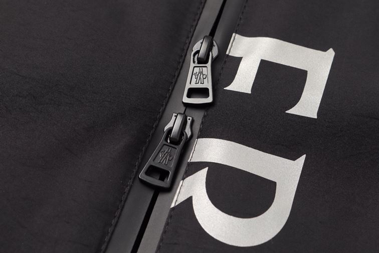 MONCLER COAT - MC109