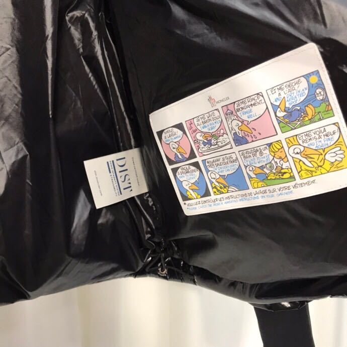 MONCLER COAT - MC124