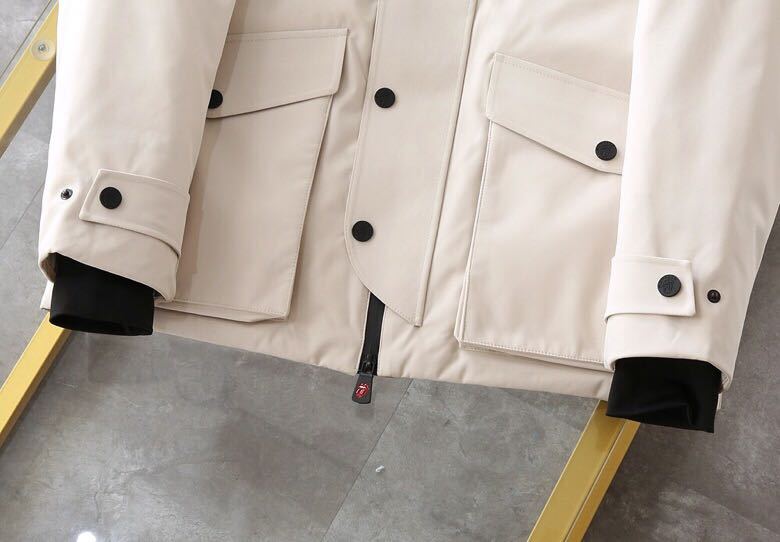 MONCLER COAT - MC127