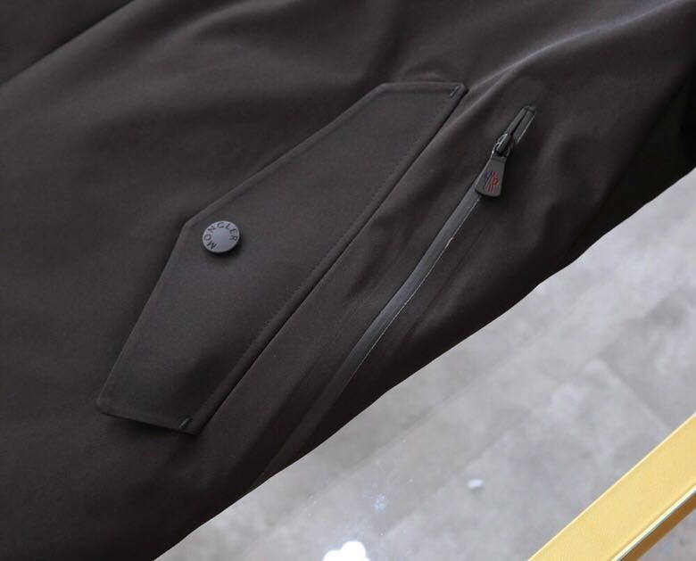 MONCLER COAT - MC136