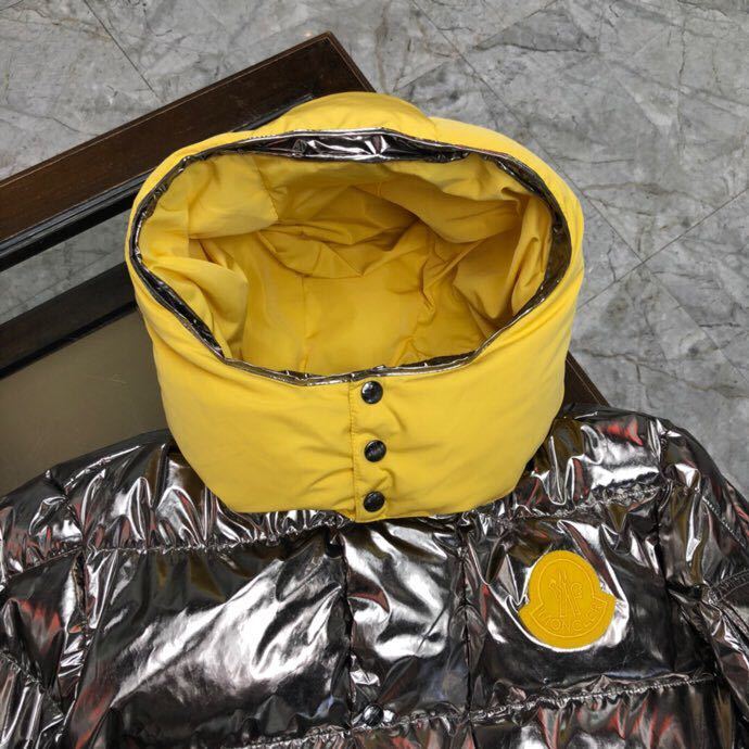 MONCLER COAT - MC139