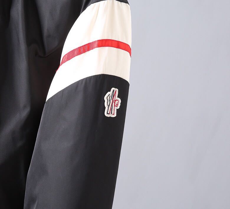 MONCLER COAT - MC140