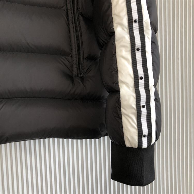 MONCLER COAT FOR MEN - MC011