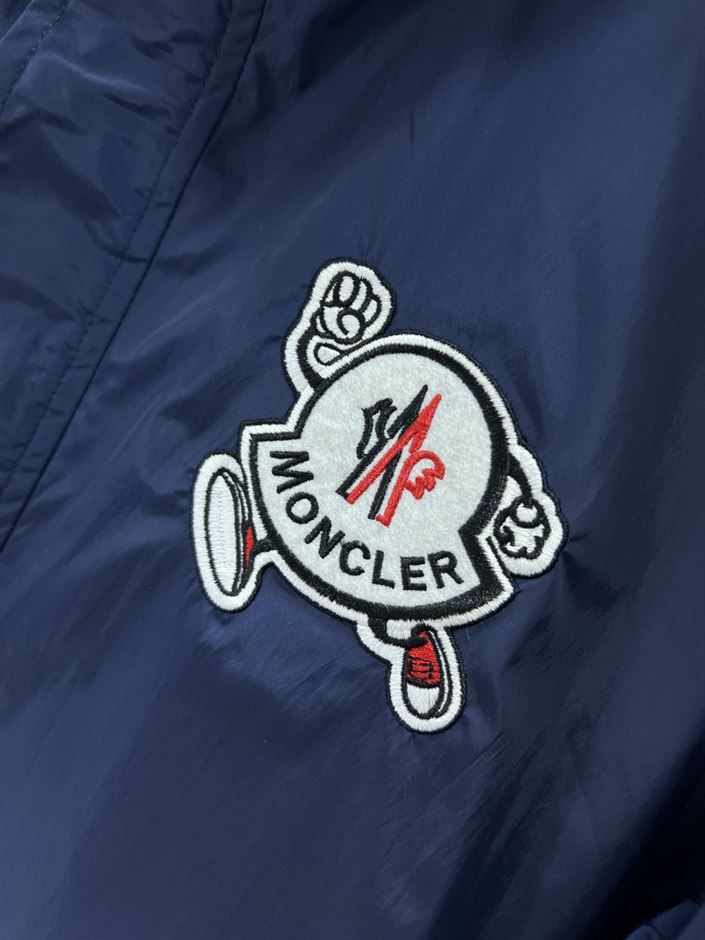 MONCLER GUIERS RAIN JACKET - MC100