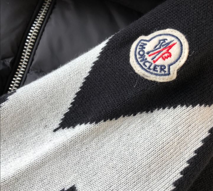 MONCLER HYBRID HOODED JACKET - MC073