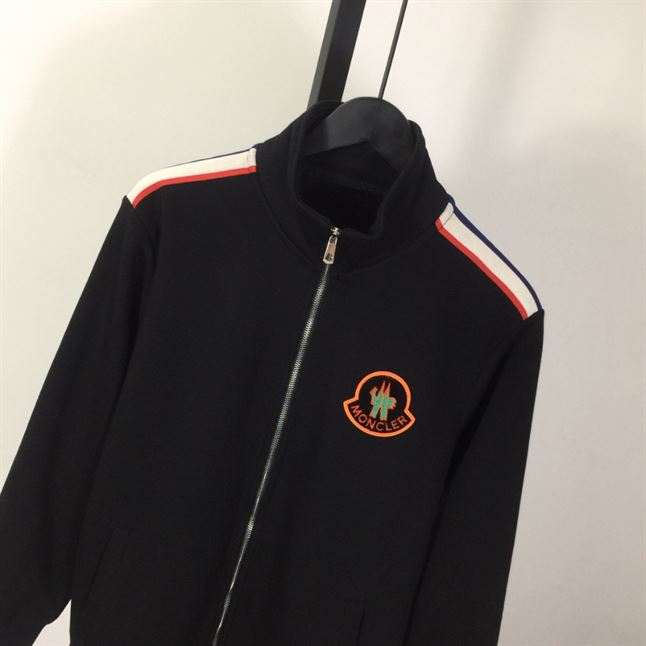 MONCLER JACKETS - MC040