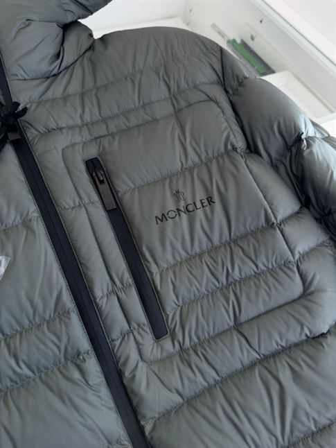 MONCLER JACKETS - MC085