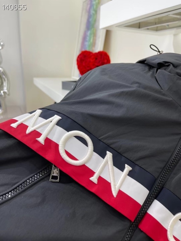 MONCLER OLARGUES HOODED DOWN JACKET - MC112