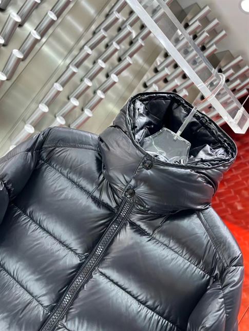 MONCLER PADDED DOWN JACKET - MC082
