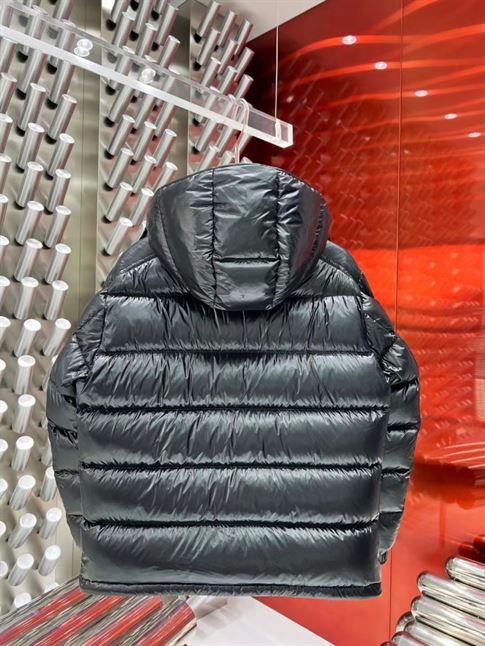 MONCLER PADDED DOWN JACKET - MC082