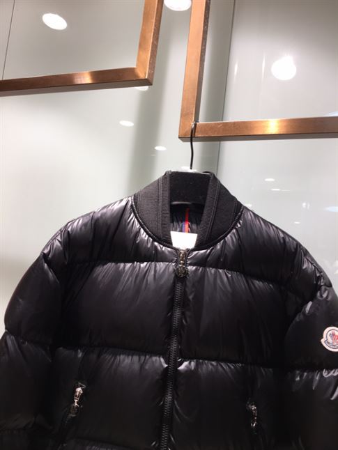 MONCLER PUFFER MERLAT BOMBER JACKET - MC033