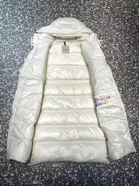 MONCLER WHITE CAVETTAZ DOWN JACKET - MC064