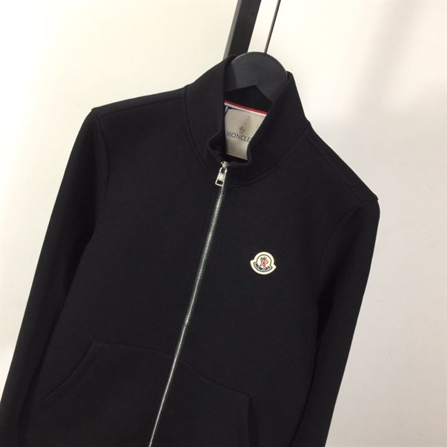MONCLER ZIPPED SWEATSHIRT - MC068
