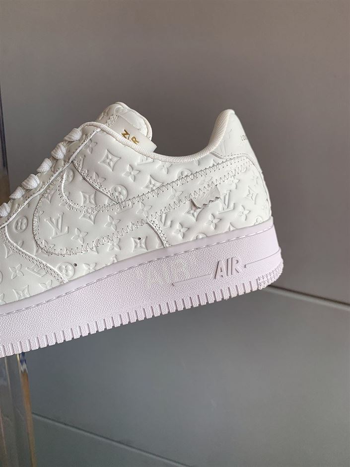 NIKE AIR FORCE 1 LOUIS VUITTON TRIPLE WHITE - LVS109