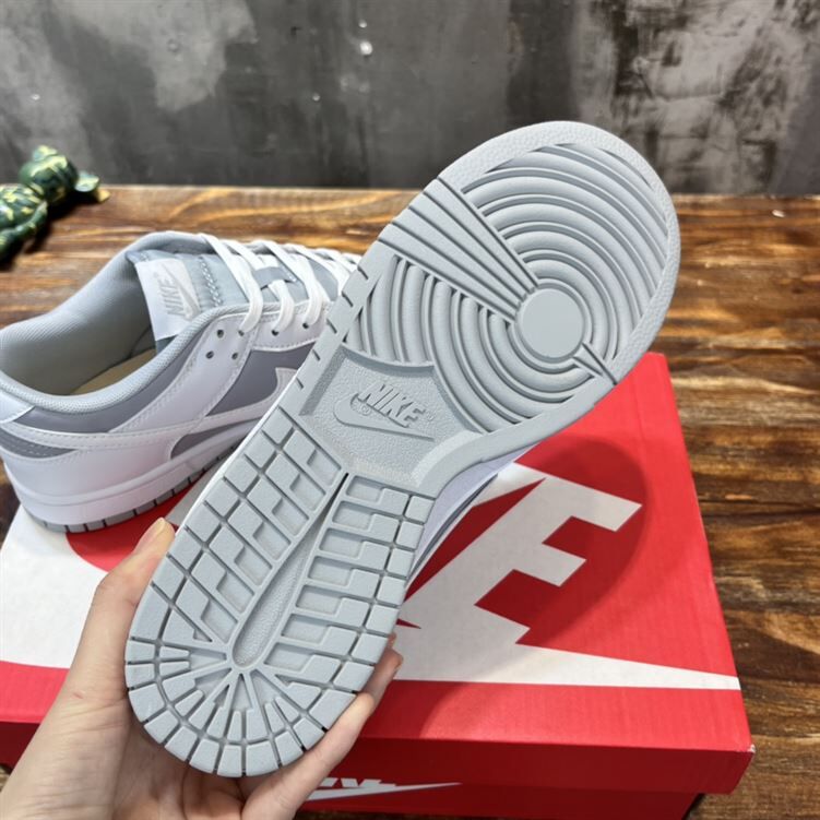 NIKE SB DUNK LOW RETRO WHITE GREY - NSN014