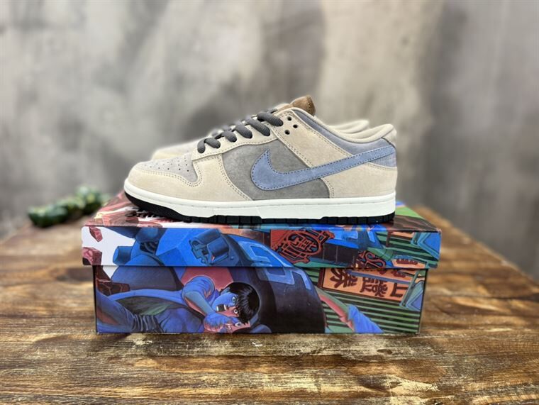 NIKE SB DUNK LOW SNEAKER - NSN002