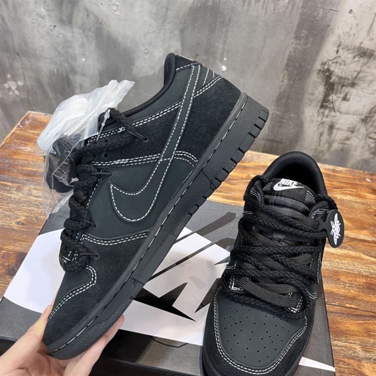 NIKE SB DUNK LOW SNEAKER - NSN010