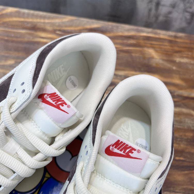 NIKE SB DUNK LOW SNEAKER - NSN017