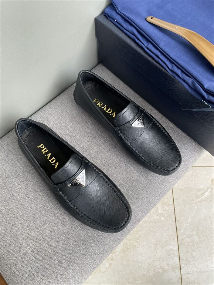 PRADA SAFFIANO LEATHER DRIVER - PRS036