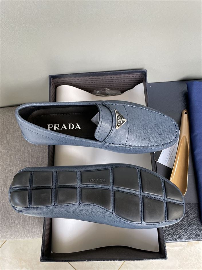 PRADA SAFFIANO LEATHER DRIVER - PRS037
