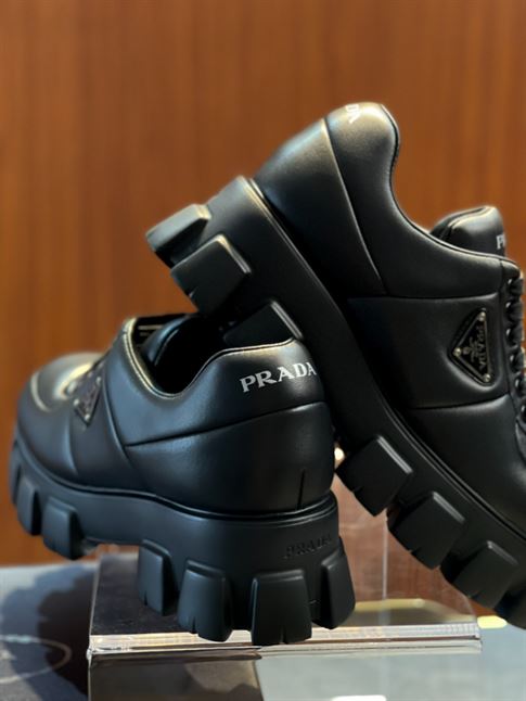 PRADA SOFT PADDED NAPPA LEATHER LACE-UP SHOES - PRS054