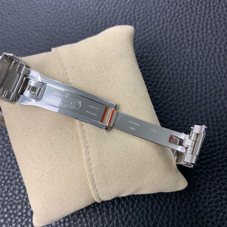 ROLEX OYSTER PERPETTUAL SUBMARINER DATE 41MM