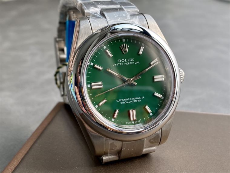 ROLEX OYSTER PERPETUAL 41MM