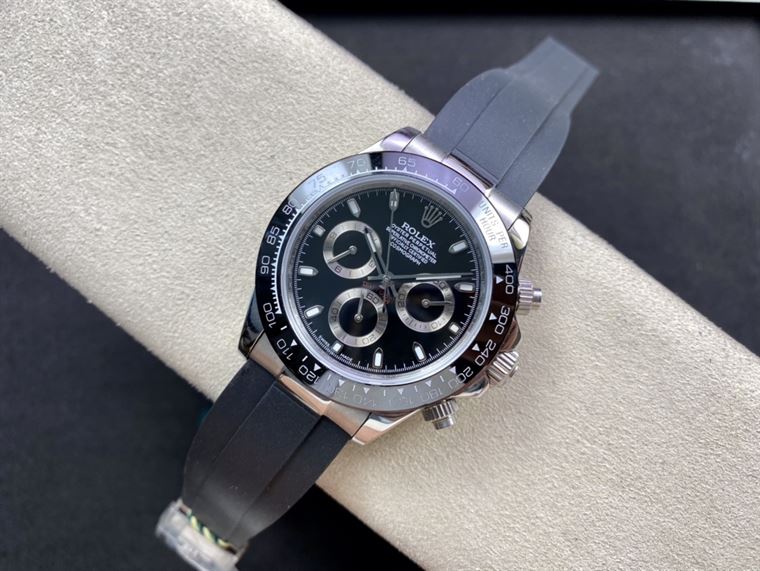 ROLEX OYSTER PERPETUAL SUPERLATIVE CHRONOMETER OFFICIALLY CERTIFIED