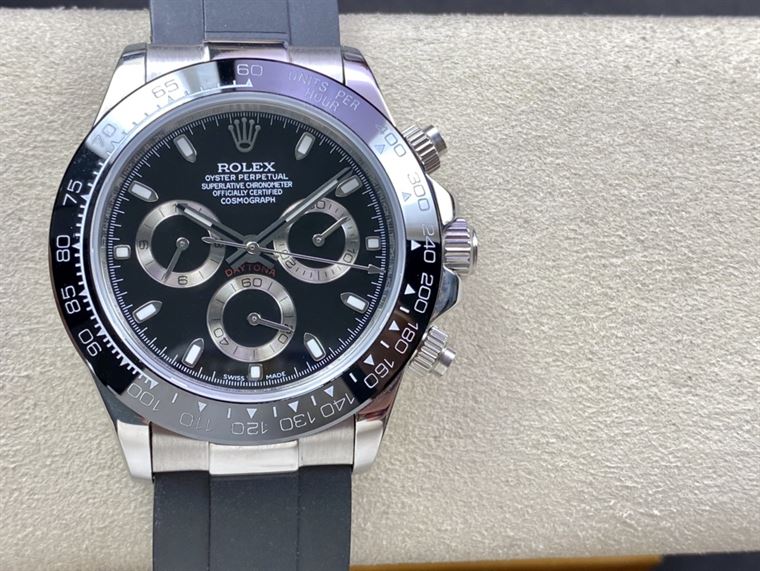 ROLEX OYSTER PERPETUAL SUPERLATIVE CHRONOMETER OFFICIALLY CERTIFIED