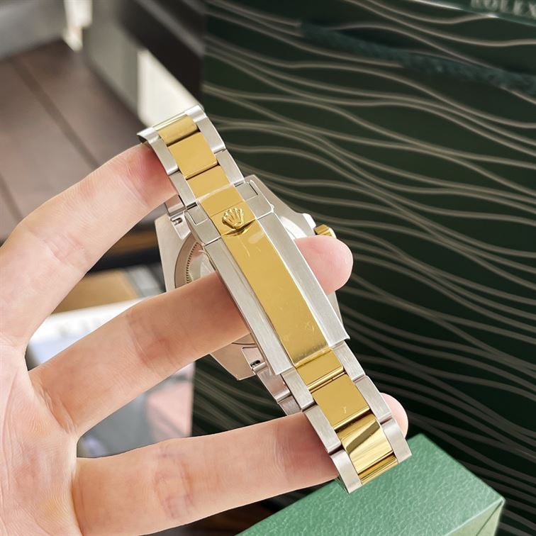 ROLEX SUBMARINER DATE