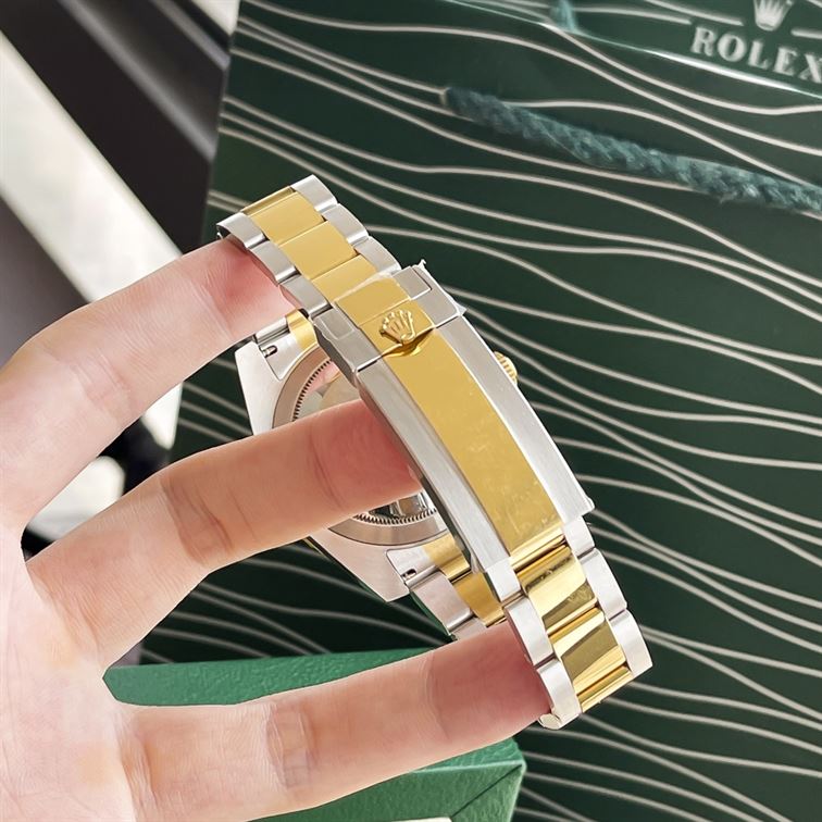 ROLEX SUBMARINER DATE GOLD